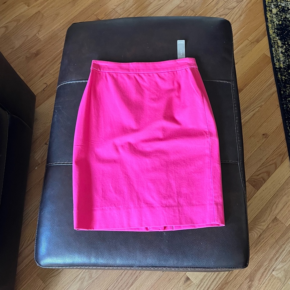 NWT New with tags J. Crew hot pink skirt size 0P or zero petite
